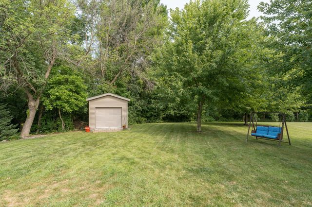 120 Sunburst Circle, Mankato, MN 56001