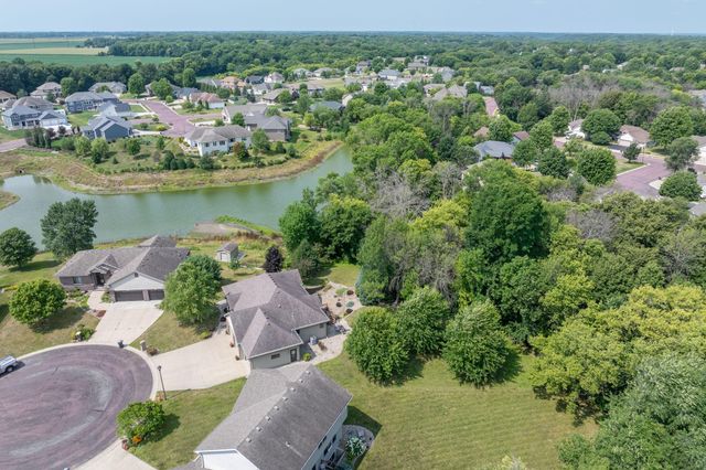 120 Sunburst Circle, Mankato, MN 56001
