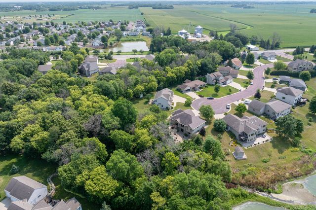 120 Sunburst Circle, Mankato, MN 56001