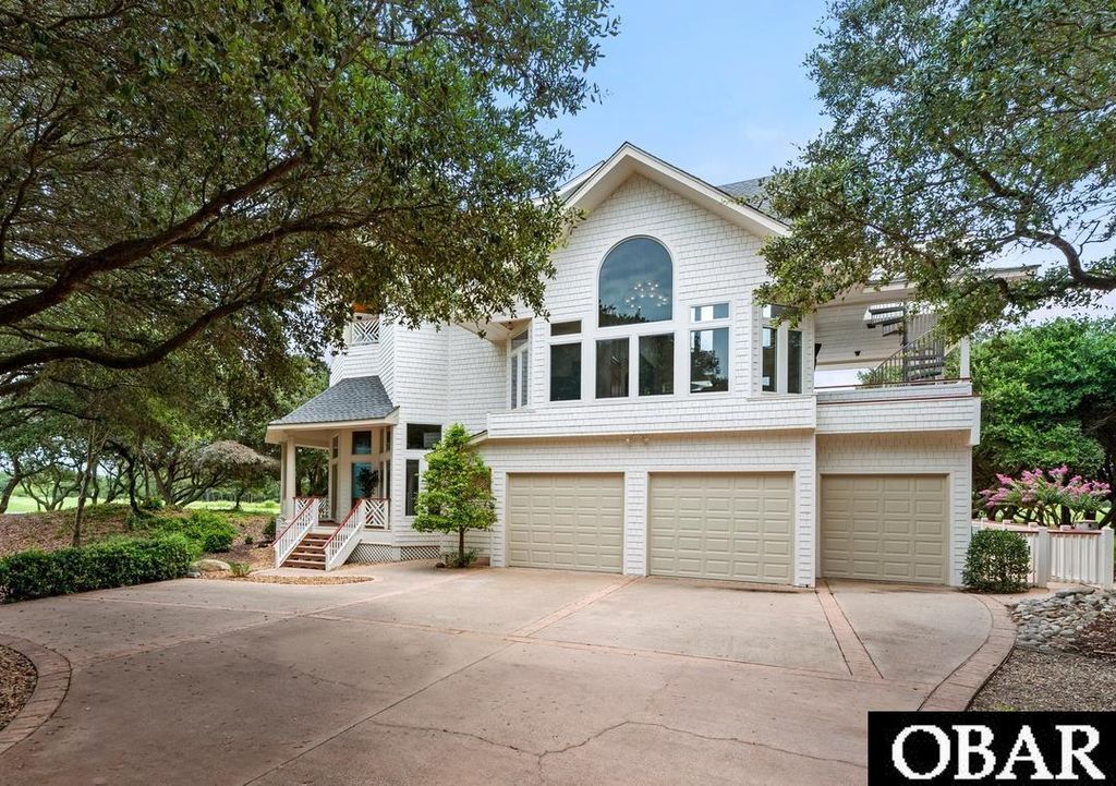 Image 1 of property listing at 565 Live Oak Court, Corolla, NC 27927