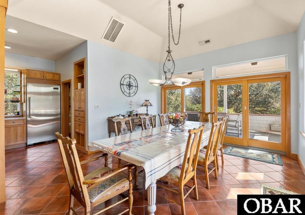 Image 22 of property listing at 565 Live Oak Court, Corolla, NC 27927