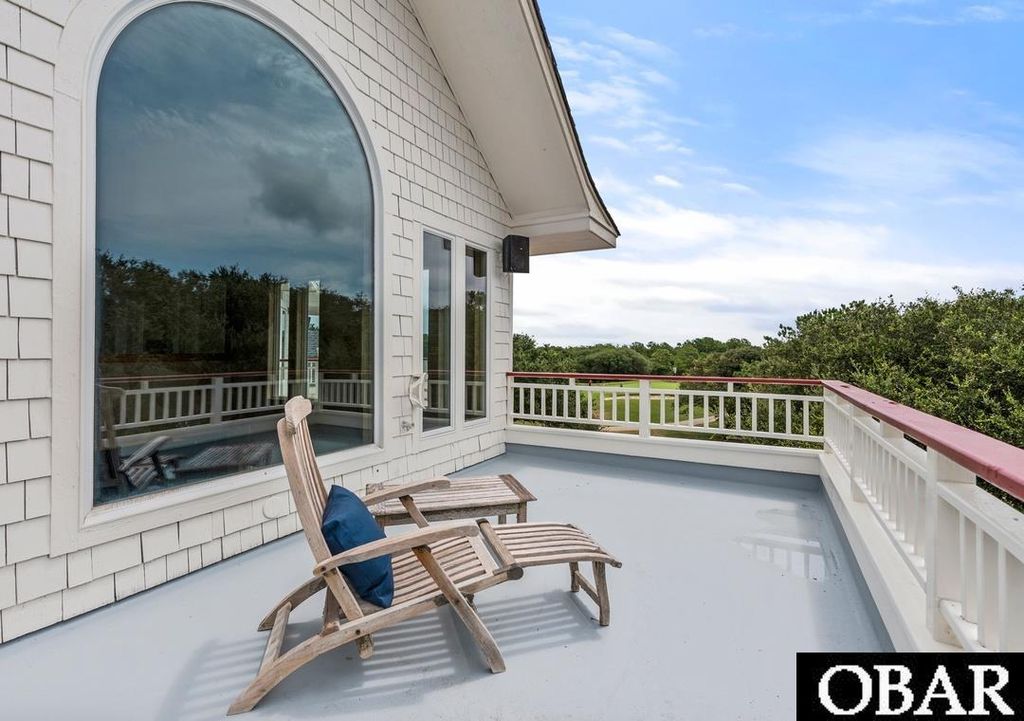 Image 27 of property listing at 565 Live Oak Court, Corolla, NC 27927