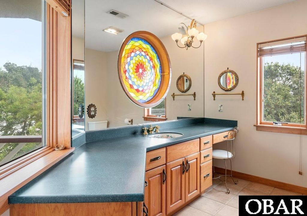 Image 31 of property listing at 565 Live Oak Court, Corolla, NC 27927