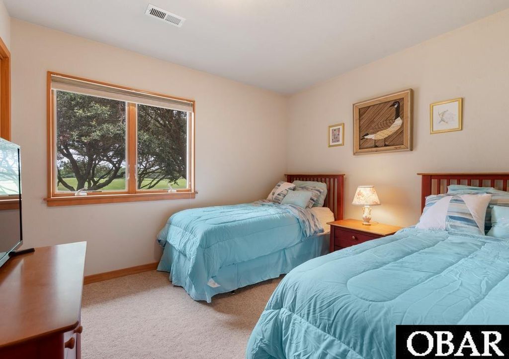Image 39 of property listing at 565 Live Oak Court, Corolla, NC 27927