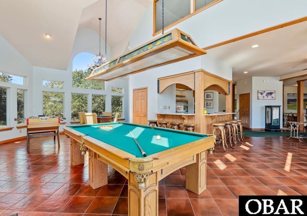 Image 10 of property listing at 565 Live Oak Court, Corolla, NC 27927