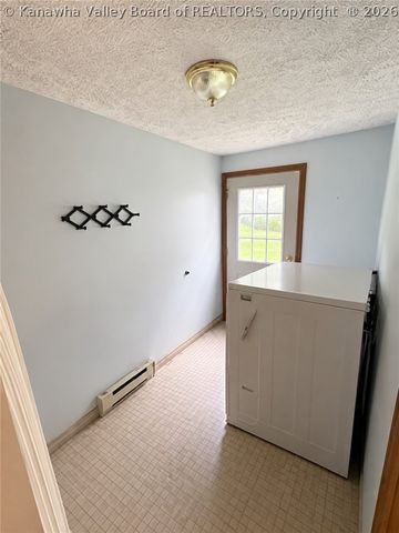 920 E Park Avenue, Fairmont, WV 26554