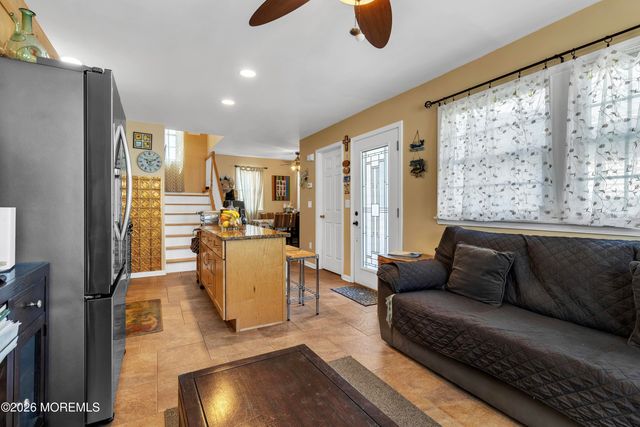 46 W Rutherford Lane, Lavallette, NJ 08735