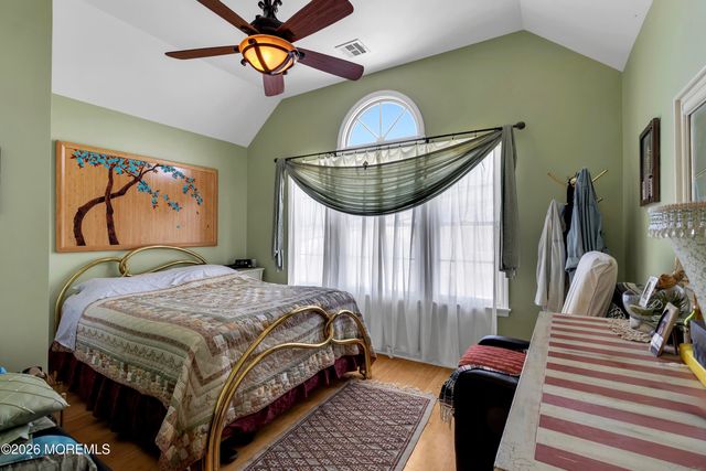 46 W Rutherford Lane, Lavallette, NJ 08735