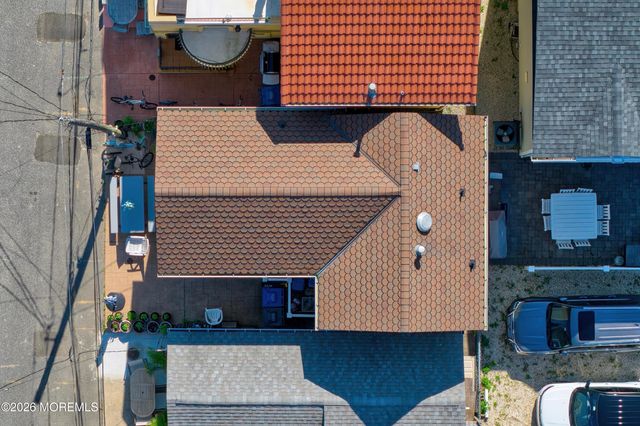 46 W Rutherford Lane, Lavallette, NJ 08735