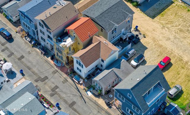 46 W Rutherford Lane, Lavallette, NJ 08735