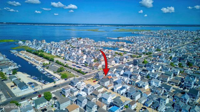 46 W Rutherford Lane, Lavallette, NJ 08735