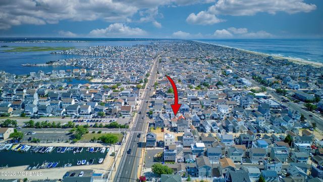 46 W Rutherford Lane, Lavallette, NJ 08735