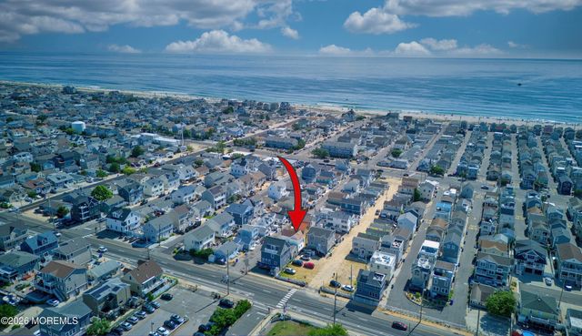 46 W Rutherford Lane, Lavallette, NJ 08735