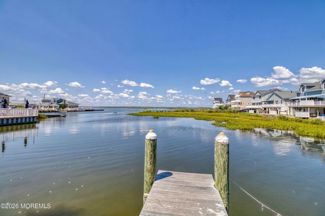 46 W Rutherford Lane, Lavallette, NJ 08735