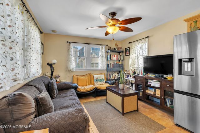 46 W Rutherford Lane, Lavallette, NJ 08735