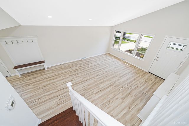 15320 Harding Avenue, Midlothian, IL 60445