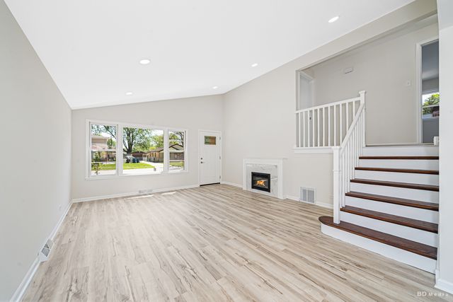 15320 Harding Avenue, Midlothian, IL 60445