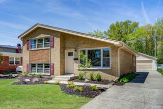 15320 Harding Avenue, Midlothian, IL 60445