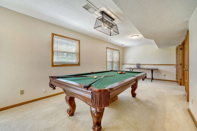 1412 Rushmore Crescent, Burnsville, MN 55306
