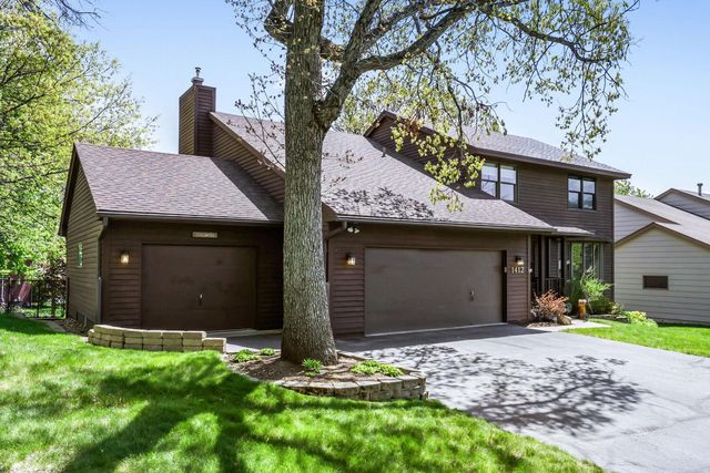1412 Rushmore Crescent, Burnsville, MN 55306