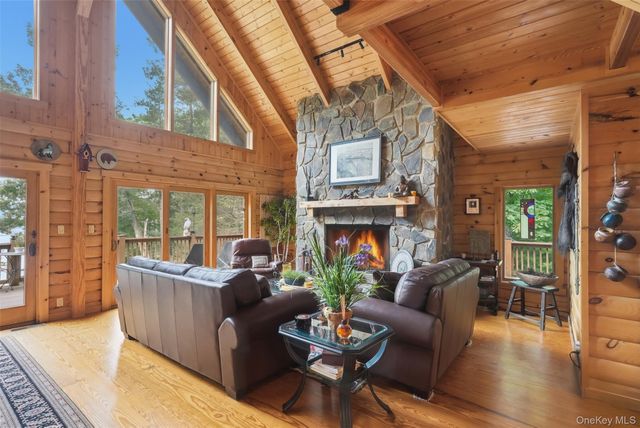 43 Goldring Drive, Highland Lake, NY 12743