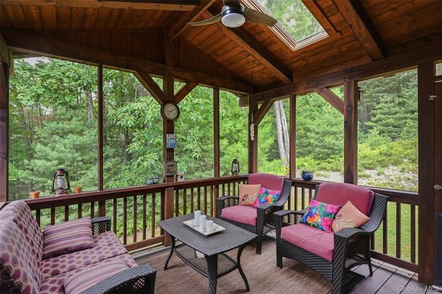 43 Goldring Drive, Highland Lake, NY 12743