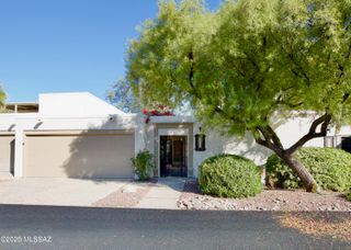 6819 E Dorado Court, Tucson, AZ 85715