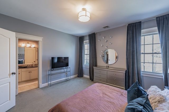 2 Gableview Lane, Southwick, MA 01077