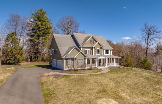 2 Gableview Lane, Southwick, MA 01077