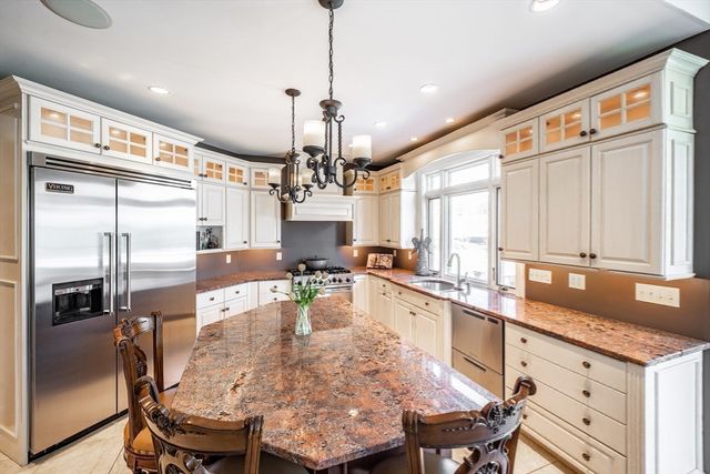 2 Gableview Lane, Southwick, MA 01077