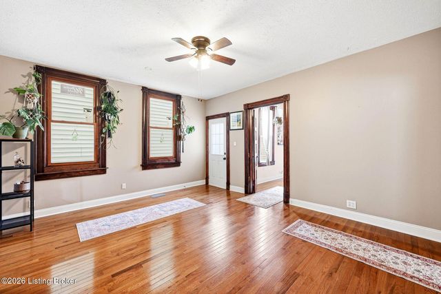 921 Mary St, Louisville, KY 40204
