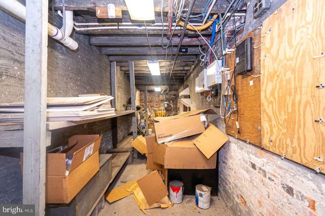 12 CAREY ST, Baltimore, MD 21223