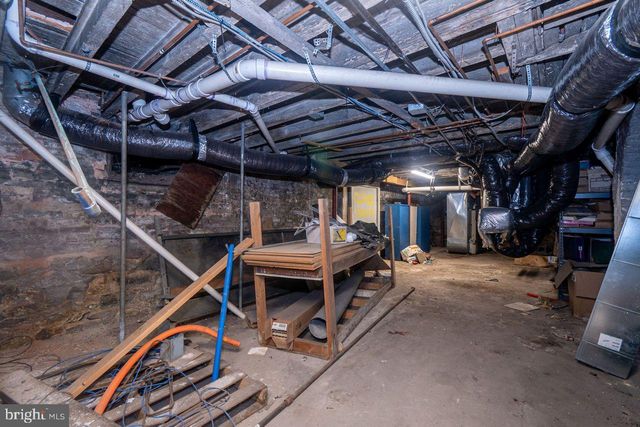 12 CAREY ST, Baltimore, MD 21223