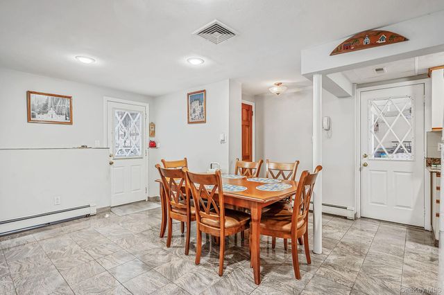 21 Page Drive, Hicksville, NY 11801