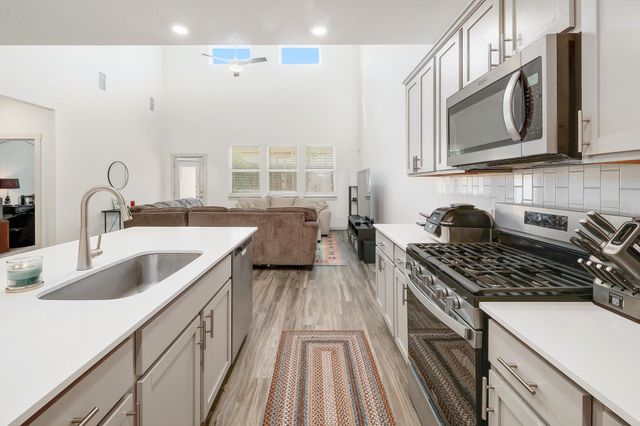 14008 Zuhause DR, Pflugerville, TX 78660