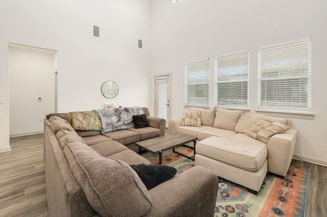 14008 Zuhause DR, Pflugerville, TX 78660
