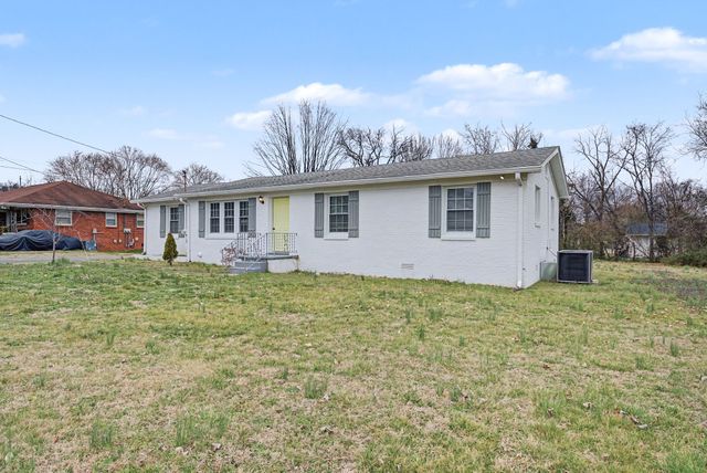 407 Sam Houston Dr, Lebanon, TN 37087