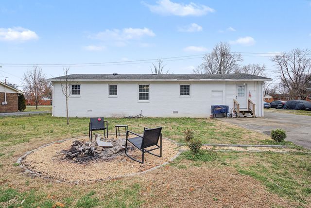 407 Sam Houston Dr, Lebanon, TN 37087