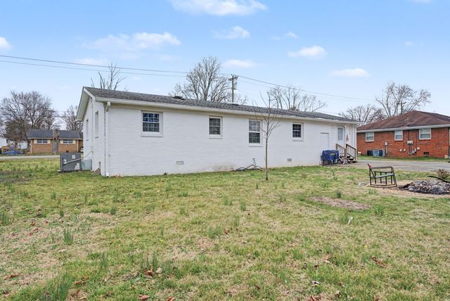 407 Sam Houston Dr, Lebanon, TN 37087