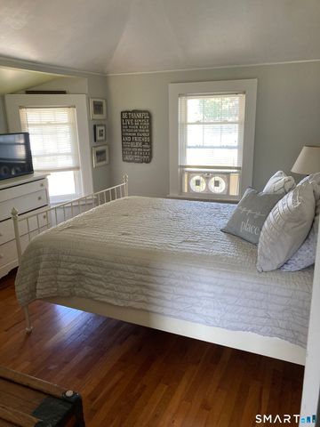 13 Sound View Heights, Branford, CT 06405