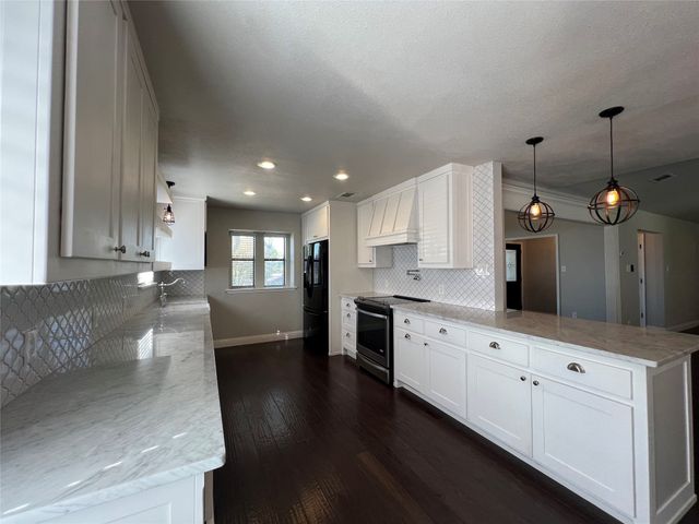 1108 Berkshire Court, Trophy Club, TX 76262