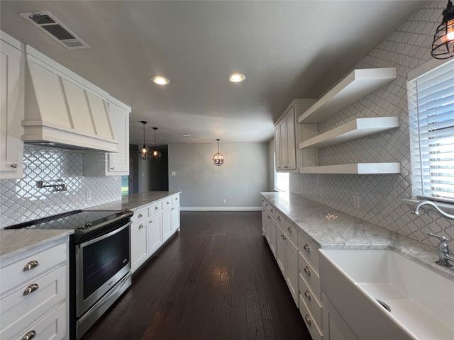 1108 Berkshire Court, Trophy Club, TX 76262