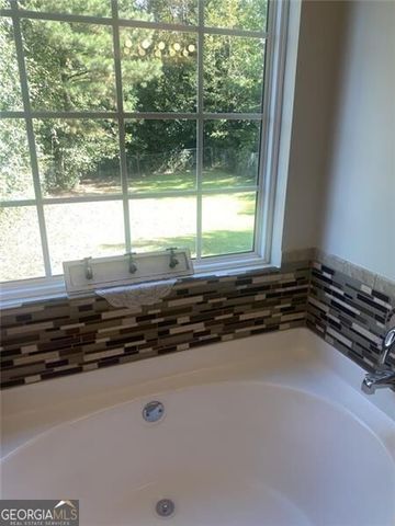 5482 Latham Manor Drive, Gainesville, GA 30506