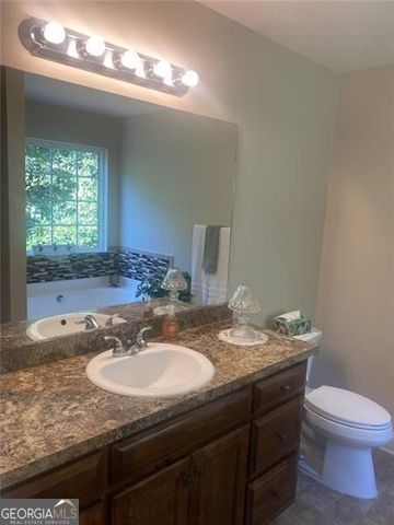 5482 Latham Manor Drive, Gainesville, GA 30506