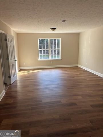 5482 Latham Manor Drive, Gainesville, GA 30506