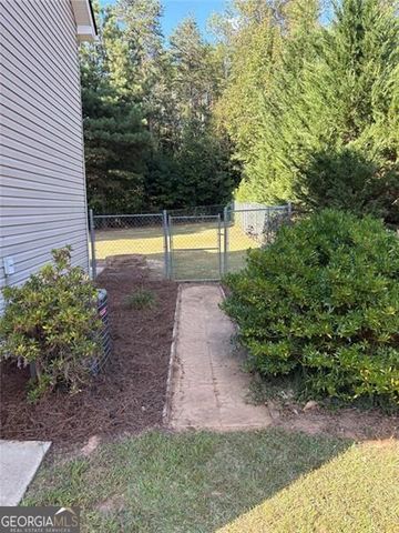 5482 Latham Manor Drive, Gainesville, GA 30506