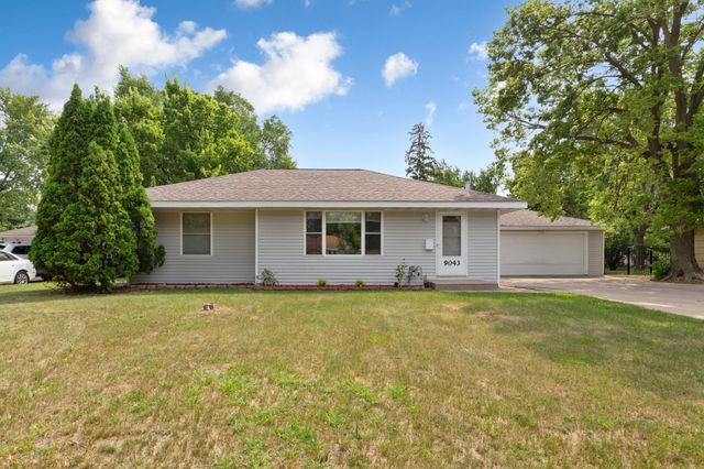 9043 13th Avenue S, Bloomington, MN 55425