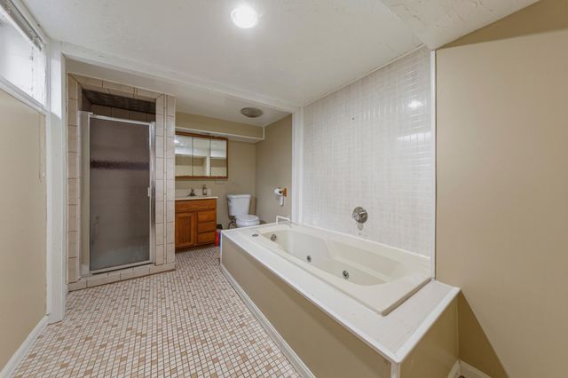 9043 13th Avenue S, Bloomington, MN 55425