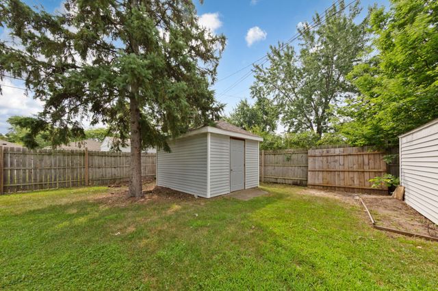 9043 13th Avenue S, Bloomington, MN 55425