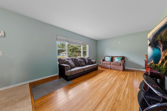 9043 13th Avenue S, Bloomington, MN 55425